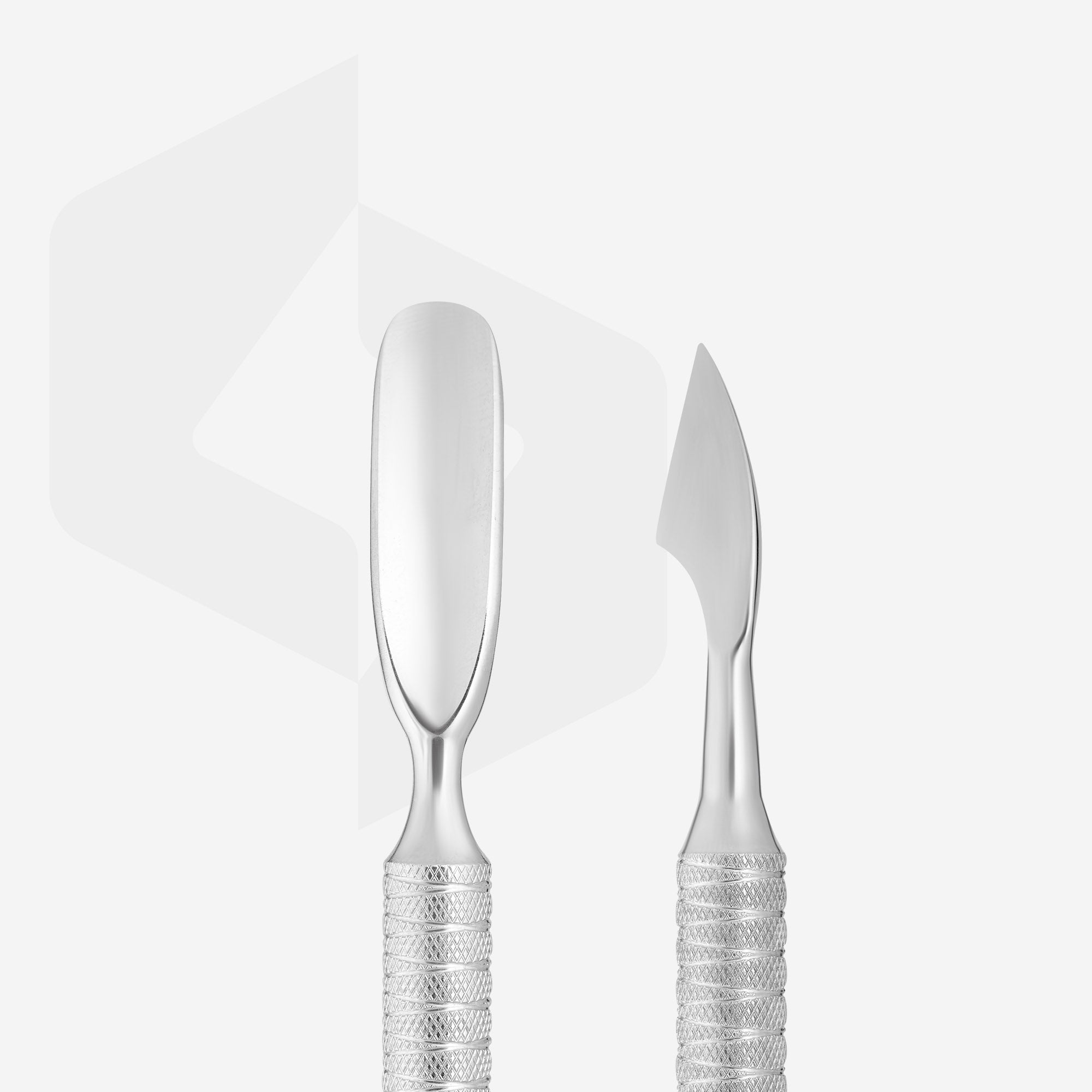 Cuticle pusher EXPERT 30 TYPE 3 (rounded pusher and remover)