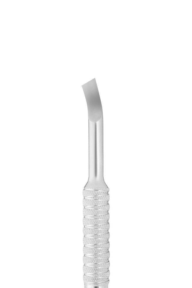 Cuticle pusher EXPERT 30 TYPE 4.2 (rounded pusher and bent blade)