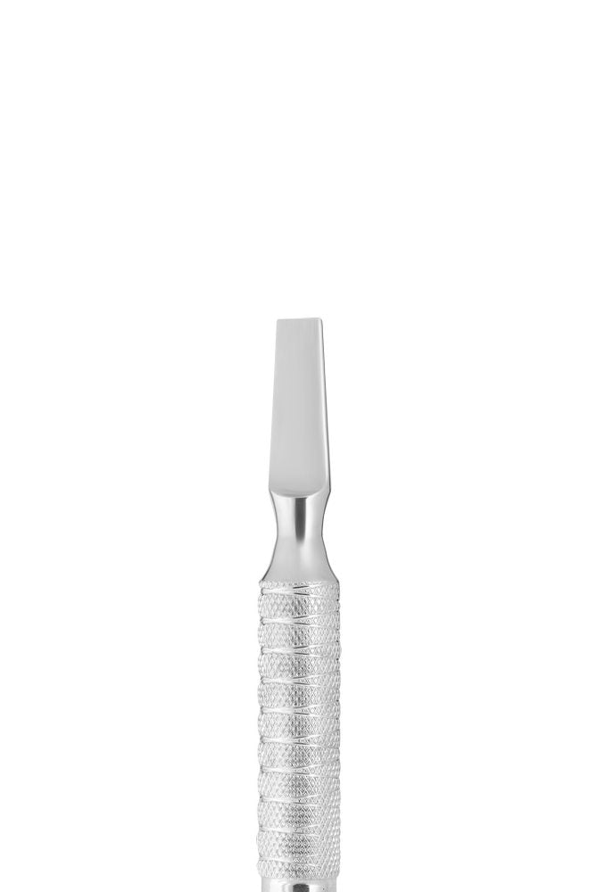 Cuticle pusher EXPERT 30 TYPE 5 (rounded pusher and broad blade)