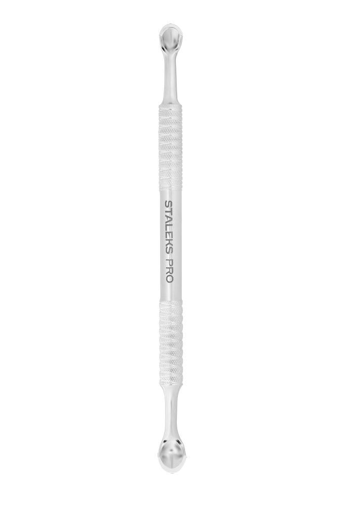 Cuticle pusher EXPERT 52 TYPE 1 (rounded curved pusher slim and broad)